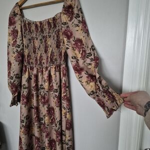 Long-sleeved Floral Maxi Dress XL